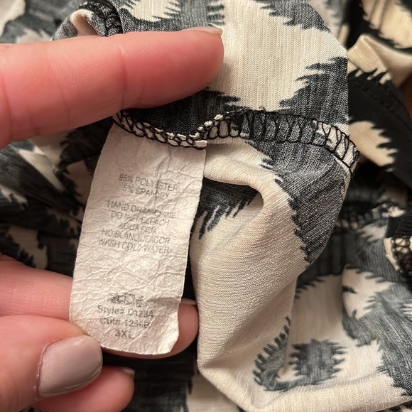 Cezanne - Picture 5 of 5